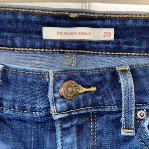 Levi 711 Skinny Ankle